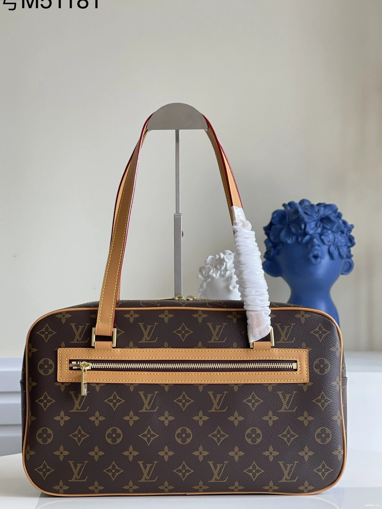 WIS VUITTON CITE LOUIS 0206